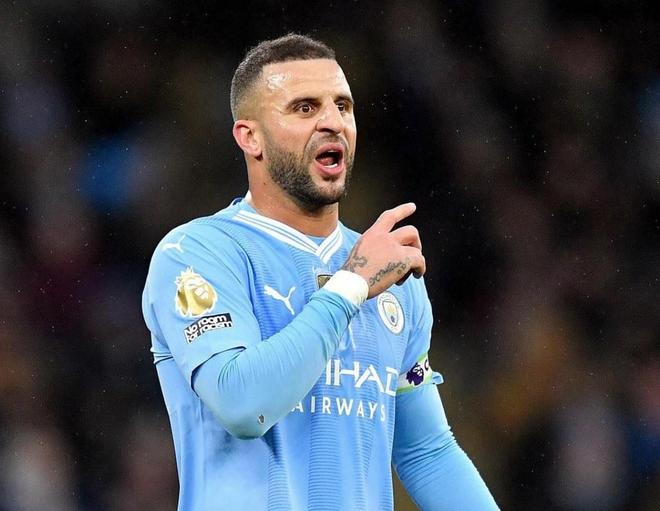 卡森：瓜帅是改变守门员角色的关键人物；埃德森的全面性无可挑剔（卡森：瓜迪奥拉是重塑门将角色的核心推手，埃德森的全面能力近乎无瑕）