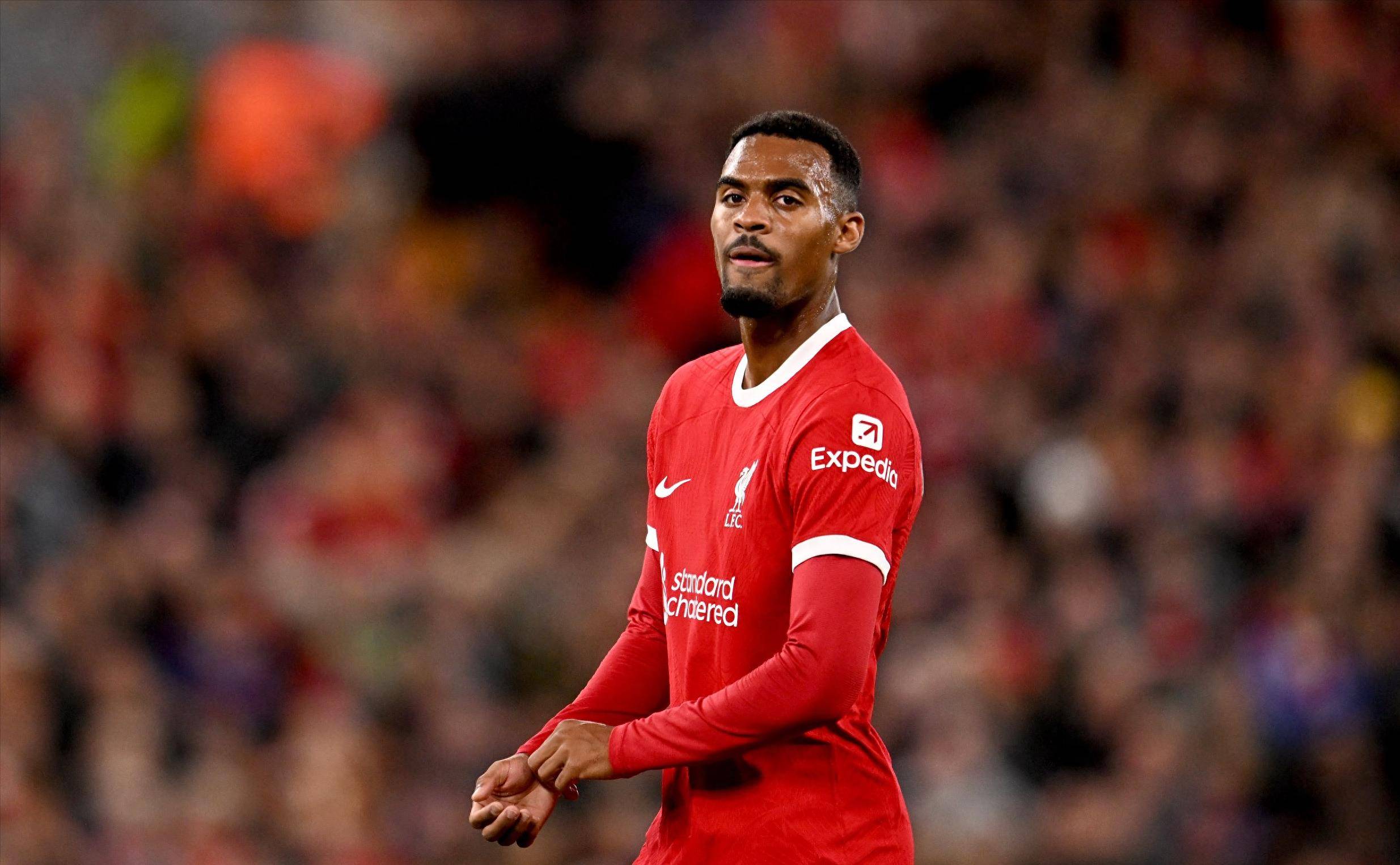 掘金约基奇豪取三双助球队连胜（约基奇砍下三双，助掘金再取连胜）