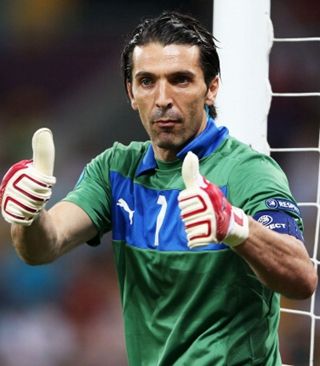 NBA历史上最强的30号巨星是库里，选择这个号码的巨星少（库里坐稳NBA历史最强30号，这一号码鲜有巨星青睐）