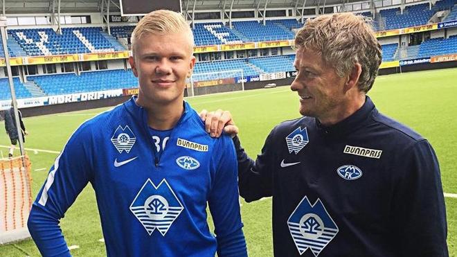 解锁津门虎vs申花！恩怨交织的众生相（津门虎对决申花：恩怨交错的群像戏）