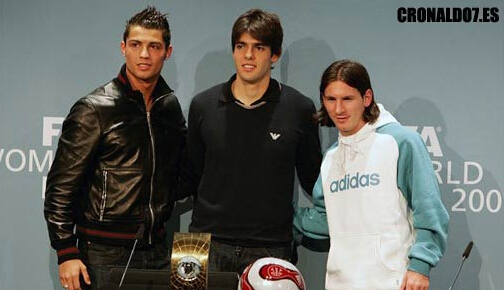 今天复出战独行侠！艾顿谈对位浓眉：防守他需要全队努力（艾顿今日复出迎战独行侠：谈防浓眉需全队合力）