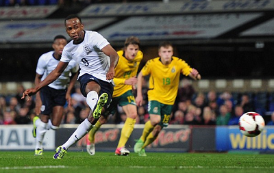 上来一个技术稍靠谱点的，卡利亚里的量变就转换成质变了（引入技术更稳的即战力，卡利亚里由量变迈向质变）