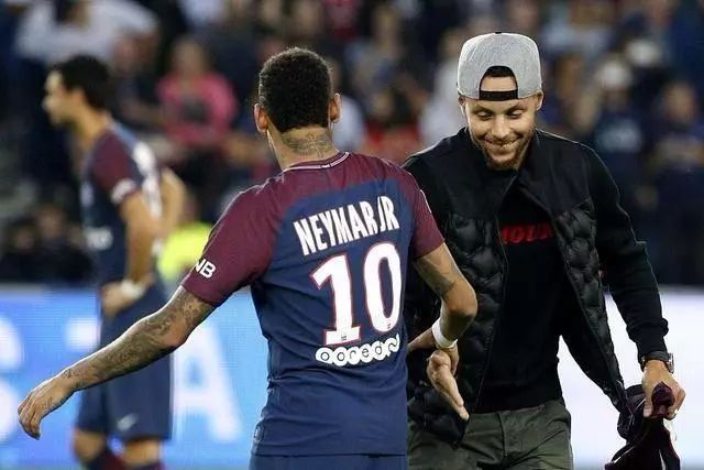 一次选择，决定一季走向（一念之选，定全季格局）